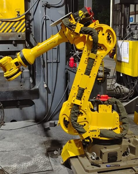 Industrial robotic arm used for automated manufacturing operations